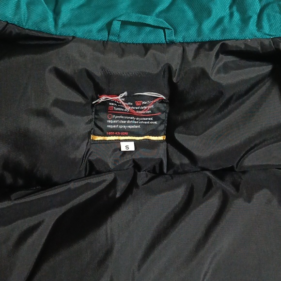 Gore-Tex Ski Jacket - Picture 3 of 4